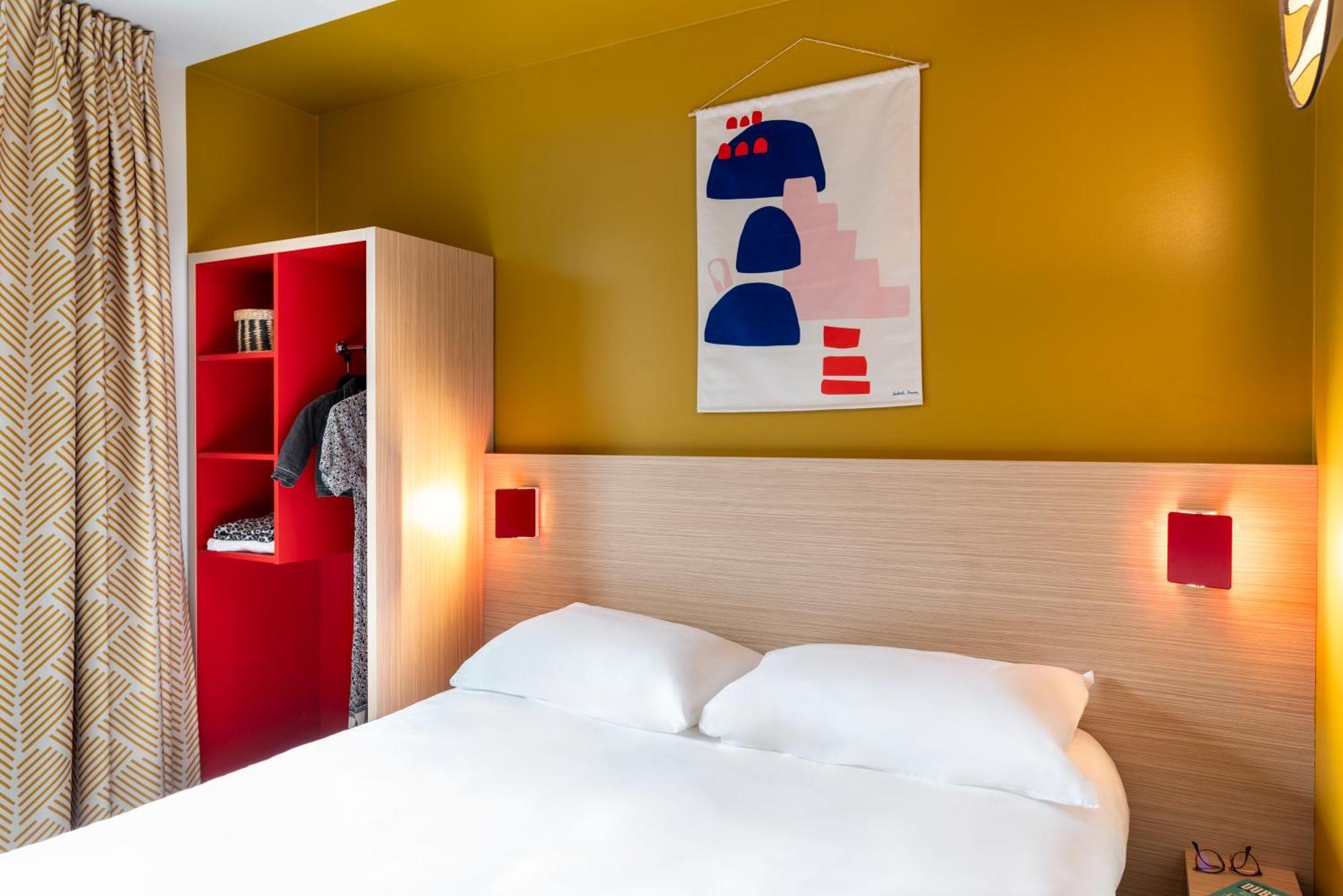 Отель Ibis Styles Prevessin Geneve Aeroport Экстерьер фото